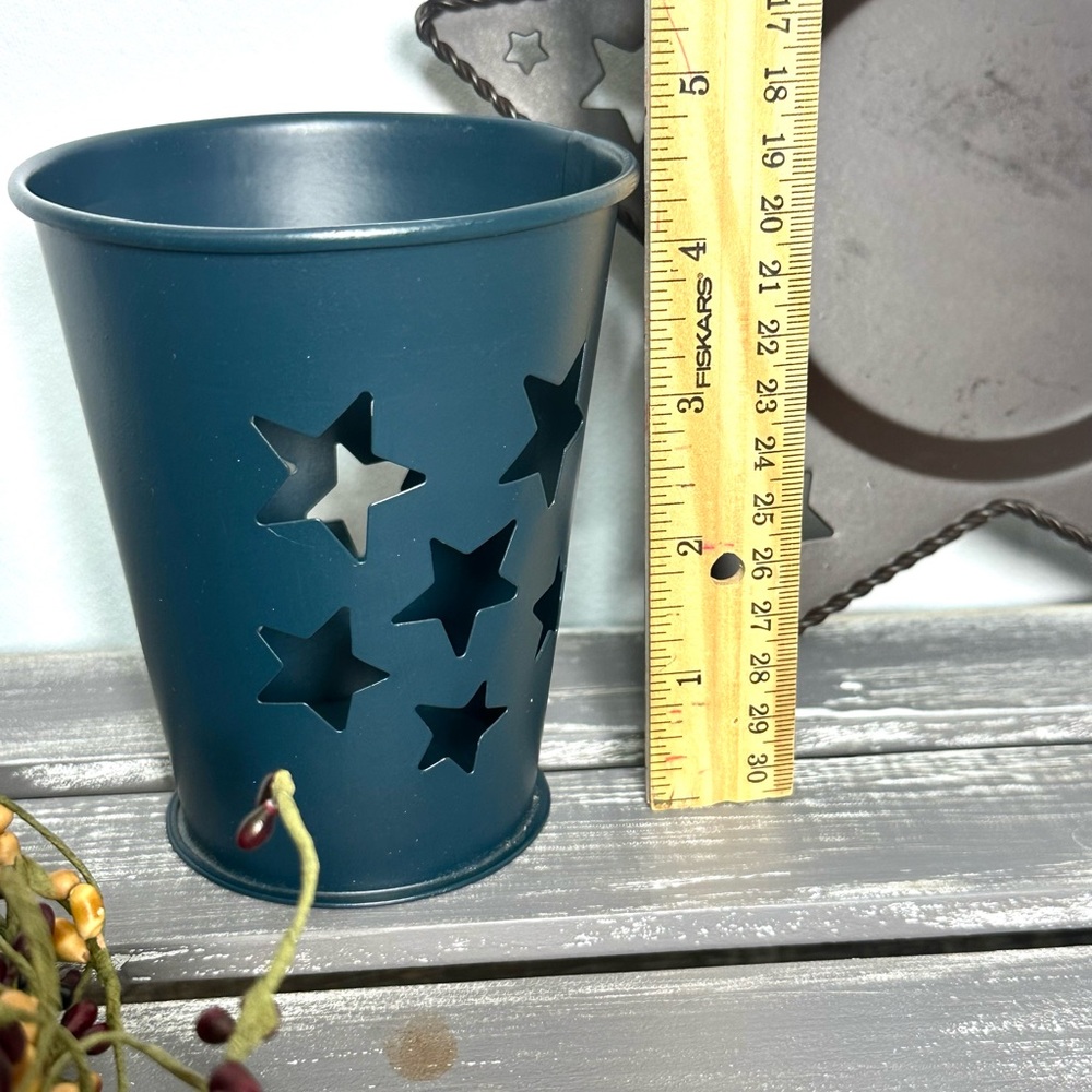 Farmhouse Country Star Candle Holder & Blue Metal Votive Holder/Garland Set of 3 - Picture 6 of 6